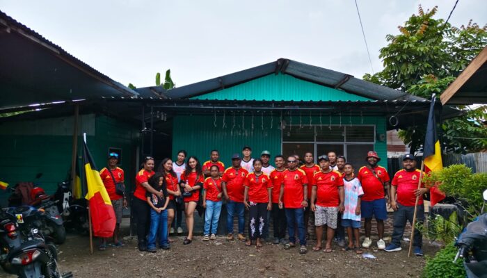 Ribuan Komunitas pendukung Timnas Belgia menggelar konvoi damai keliling Kota Nabire, Sambut Piala Dunia 2026