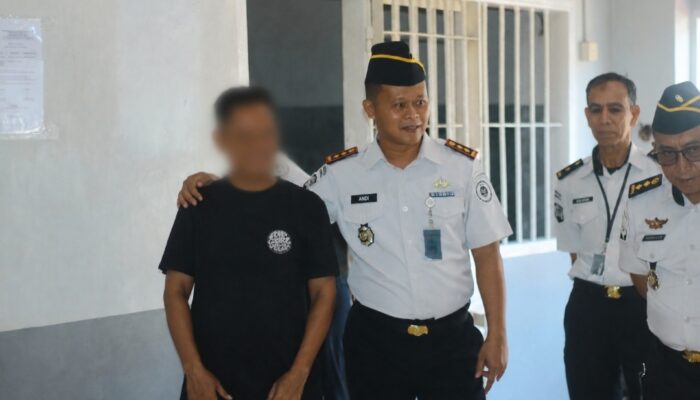 Pastikan Pelayanan Optimal, Kalapas Takalar Keliling Blok Jemput Aspirasi Warga Binaan