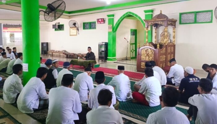 Bangun Kesadaran Spiritual, Warga Binaan Lapas Takalar Rutin Zikir dan Tausyiah Setiap Jumat