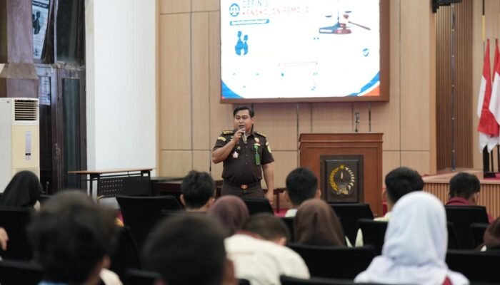 Kejati Sulsel Edukasi 100 Pelajar, Ingatkan Bahaya Tawuran, Narkoba, dan Kejahatan Digital