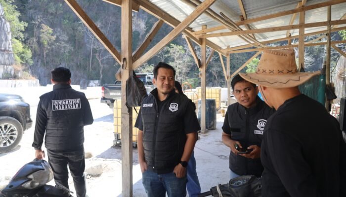 Edukasi Hukum ke Perusahaan dan Awasi 37 WNA, Imigrasi Makassar Gelar Operasi Mandiri di Maros dan Pangkep