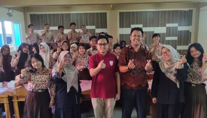 Dukung Ekosistem Wirausaha Sekolah, Sekretaris JPP Jatim Ajarkan Taktik GEO dan Storytelling di Sidoarjo