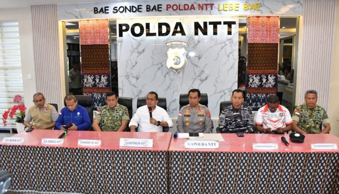 Pasca Gempa M7,7, Polres Sikka Bergerak Cepat Tangani Dampak dan Evakuasi Korban