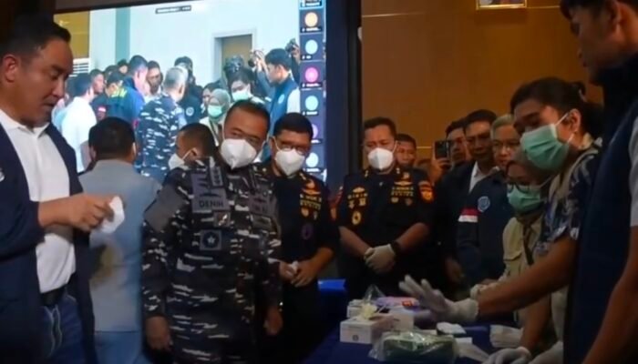 Konferensi Pers di Batam! Panglima Koarmada RI Ungkap Penggagalan Penyelundupan Hampir 1,3 Ton Ketamine Narkotika
