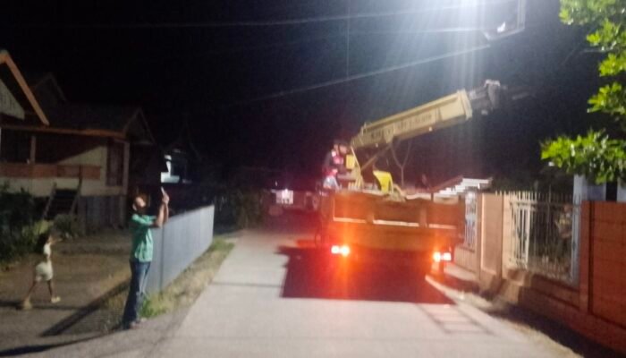 Respons Cepat Dishub Maros Tuai Apresiasi, Keluhan Lampu Jalan Warga Tobonggae Langsung Ditangani