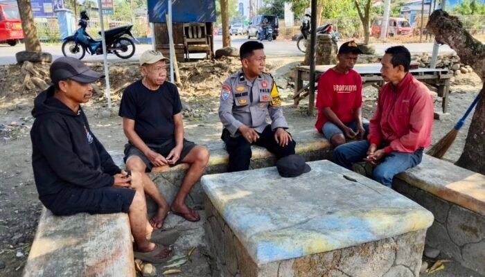 Cegah Gangguan Keamanan Sejak Dini, Bhabinkamtibmas Pa’bundukang Aktif Sambangi Warga Takalar