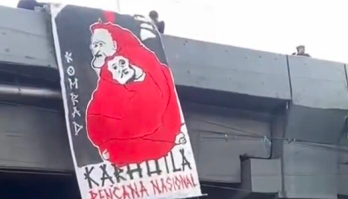 Komrad Gelar Aksi di Kota Makassar, Desak Karhutla Ditetapkan sebagai Bencana Nasional