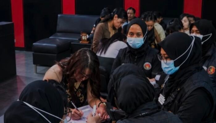 Razia Narkoba di 3 THM Tuban, 52 Sampel Urine Pengunjung dan Pemandu Lagu Diperiksa